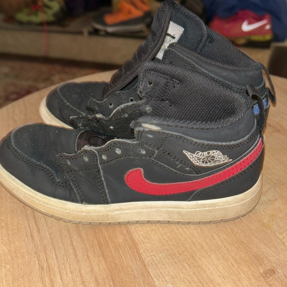 Kids Jordan 1